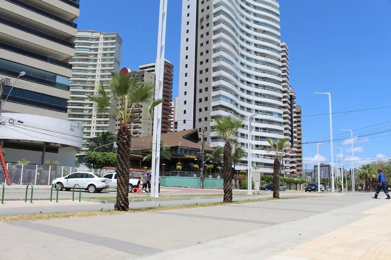 06 Flat Beira Mar Com Energia, Vaga, 3 Camas, Wi-Fi E Ar Διαμέρισμα Φορταλέζα
